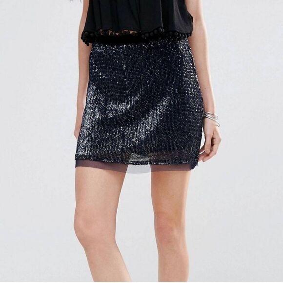Free People Dresses & Skirts - Free People Wild Child Sequin Mini Skirt